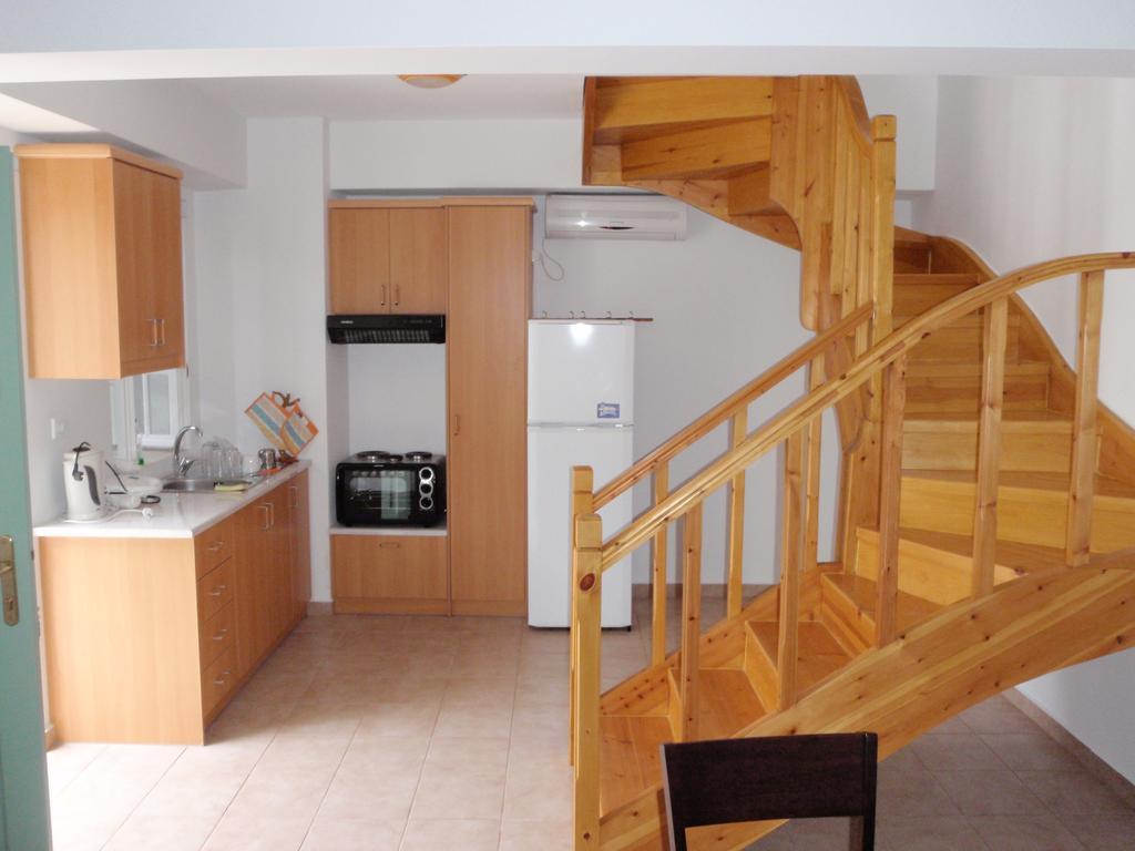 Afroksilia Apartment Katouna Exterior photo