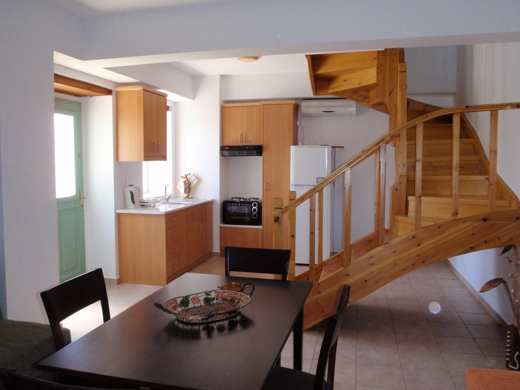 Afroksilia Apartment Katouna Exterior photo